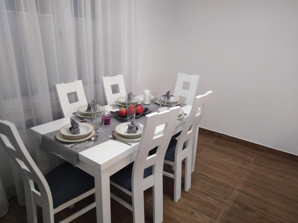 Apartament Zielony Przyladek Brwinow Exterior foto